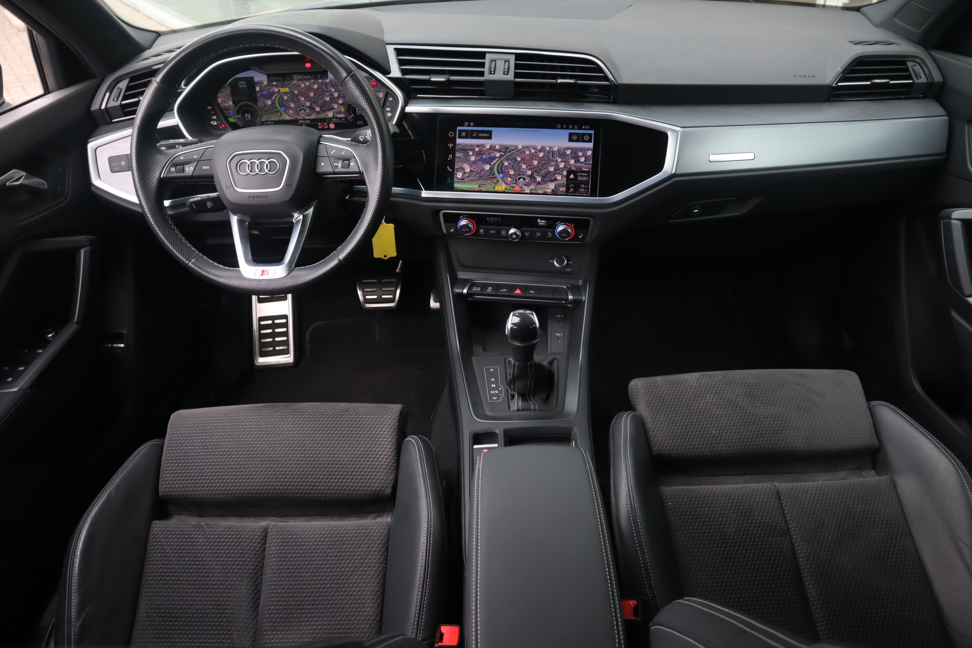 47242386-5.jpg