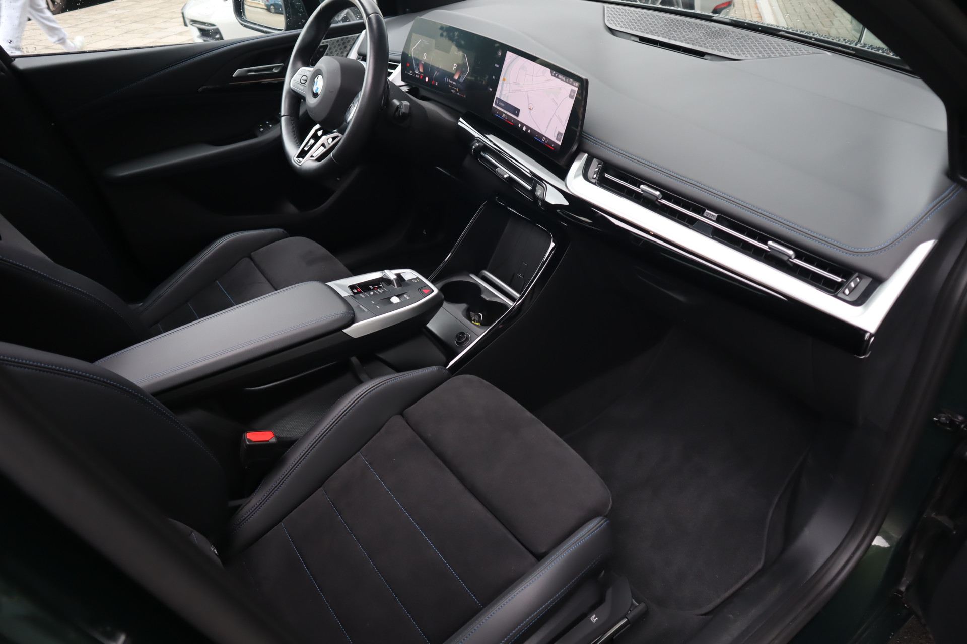 47490061-4.jpg