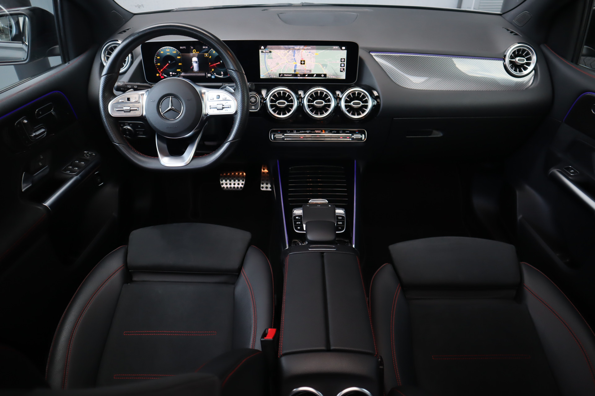 47528396-5.jpg