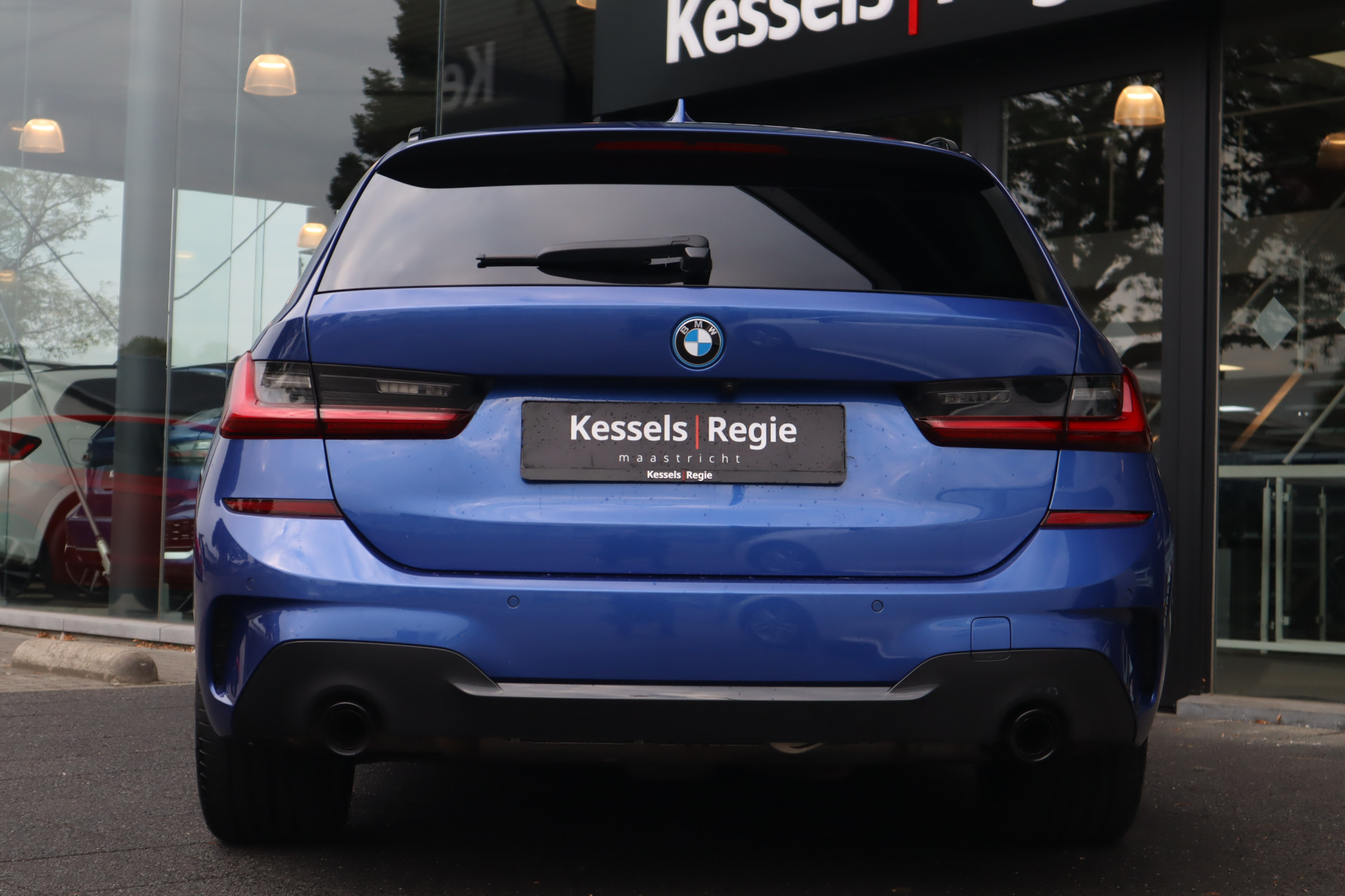 47956297-25.jpg