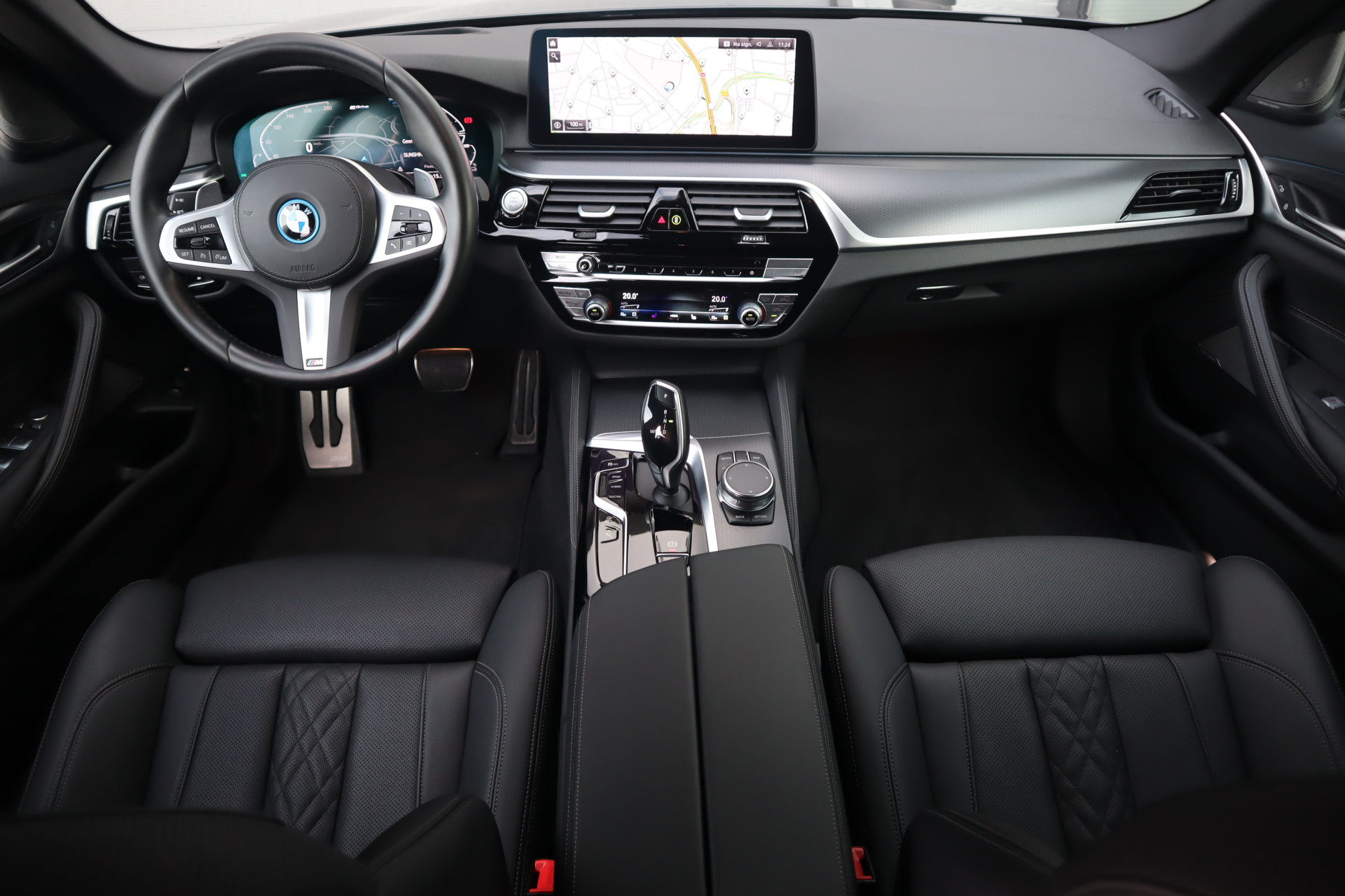 48050721-5.jpg