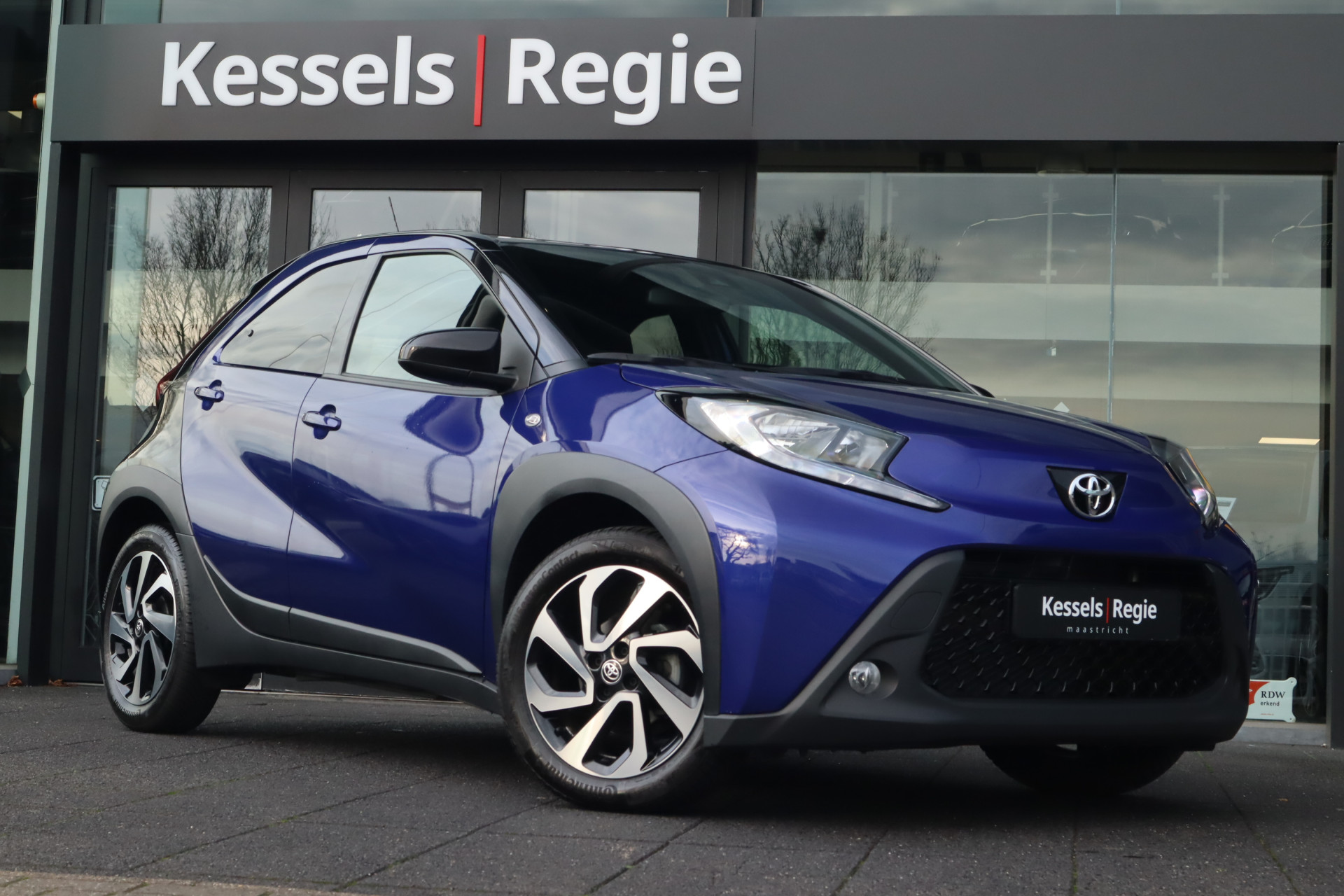 49985410