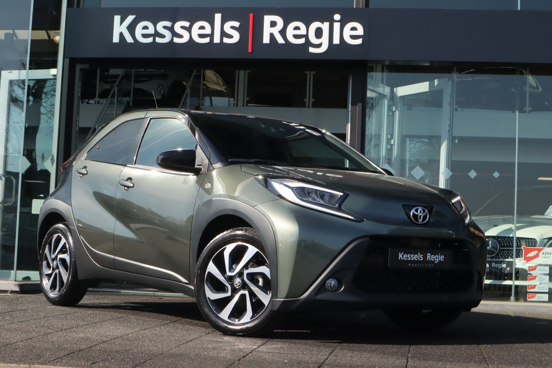 51787168