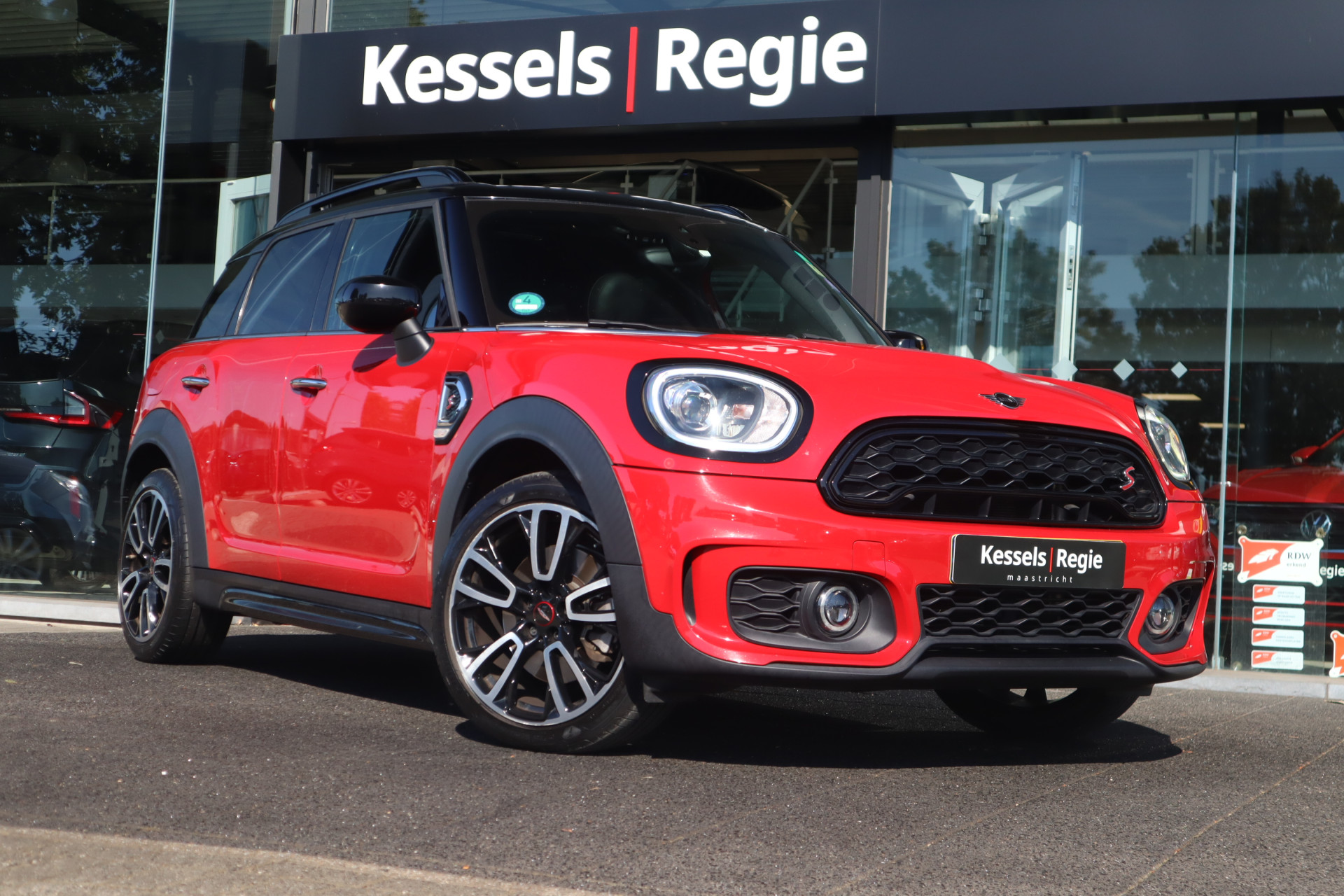 55860394