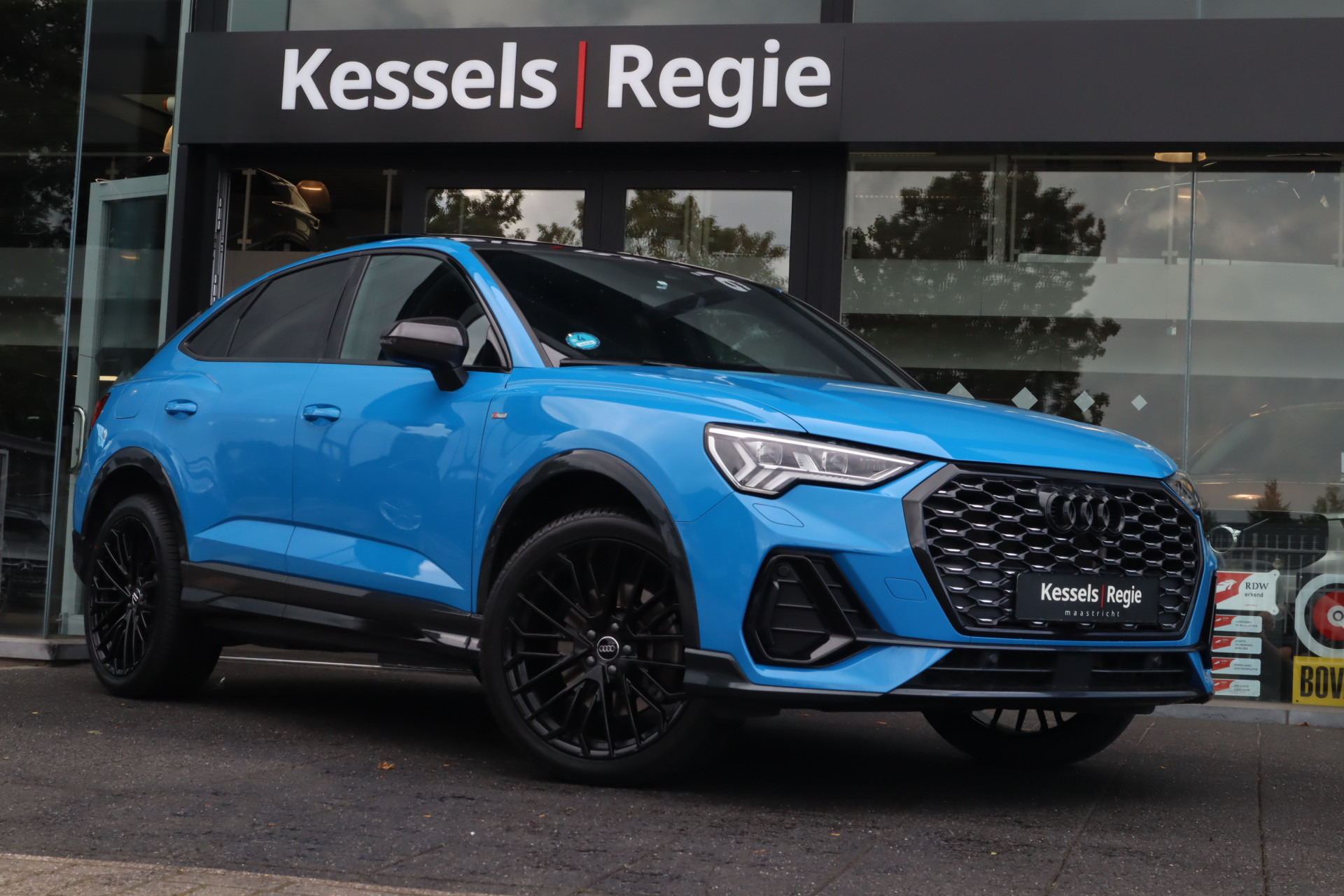 56354582